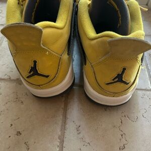 Jordan Kids Sneakers in Yellow and Black